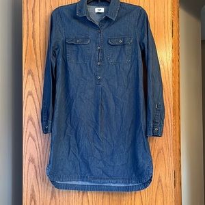 Women’s Old Navy long sleeve chambray dress